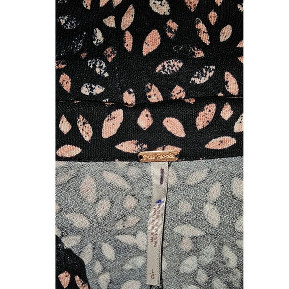 New Free People Shayla Wrap Midi Dress $128  LARGE  Black and Pink Combo V-neck - Picture 6 of 7